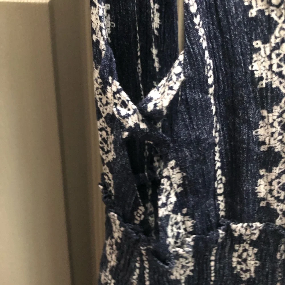 Hem and Thread jumpsuit - Picture 11 of 11